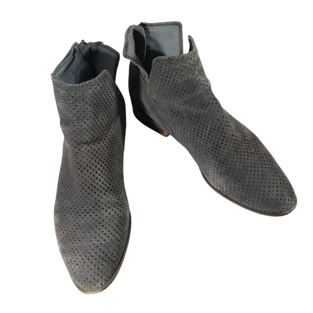 CROWN VINTAGE! DOVE GRAY GENUINE LEATHER PERFORATED DETAIL ANKLE BOOTS! SZ 10M